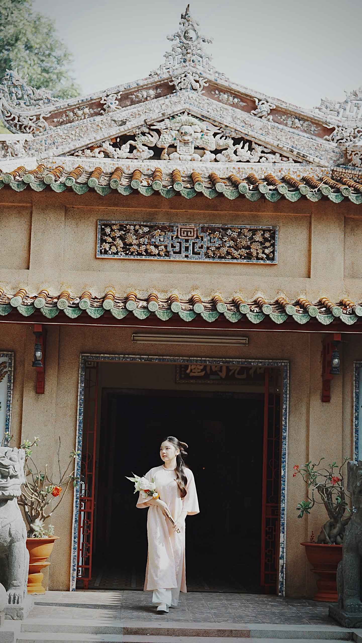 ENИI - Lăng Ông Bà Chiều